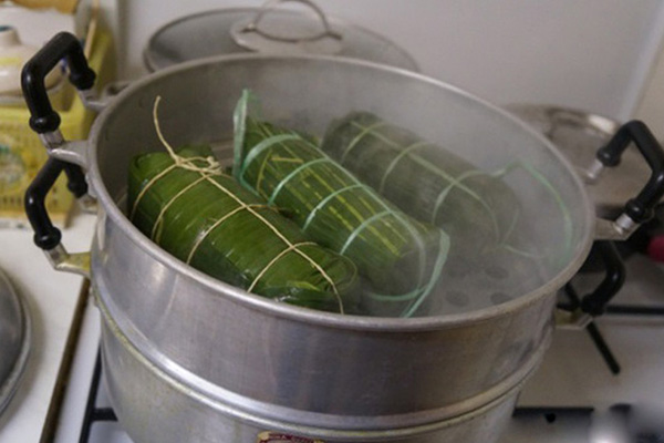 Hấp chả trong vòng khoảng 45-60 phút